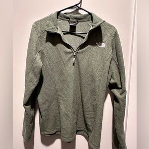 Women’s North Face Pullover